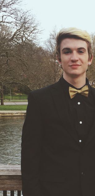 Model - Karter bisexual