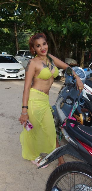 Model - Bonnie asian