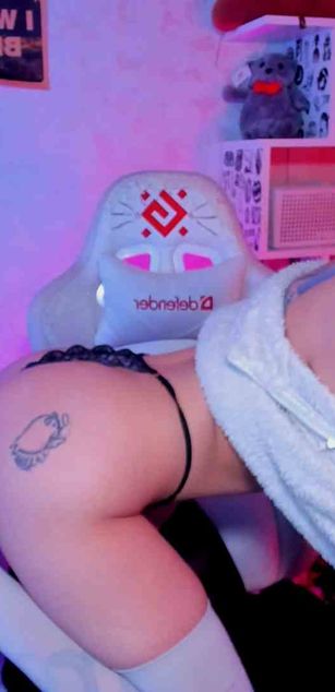 Model - Ana-vi squirt