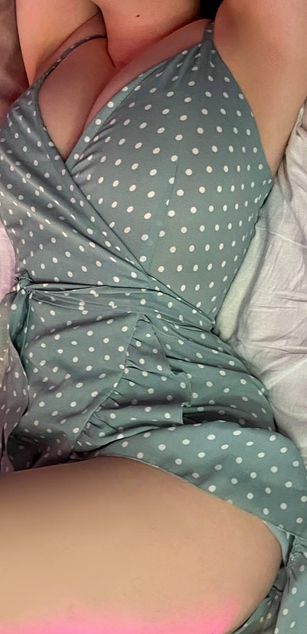 Model - Betty_Farmer striptease