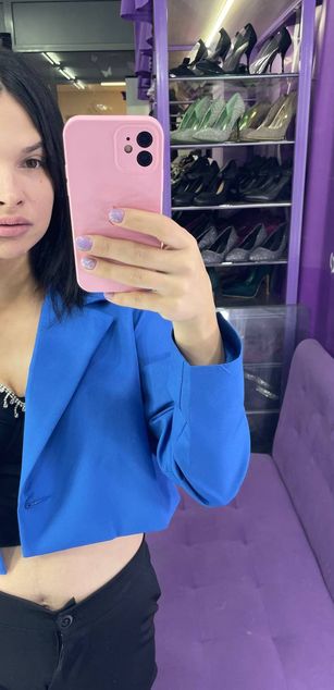 Model - MoonCat striptease