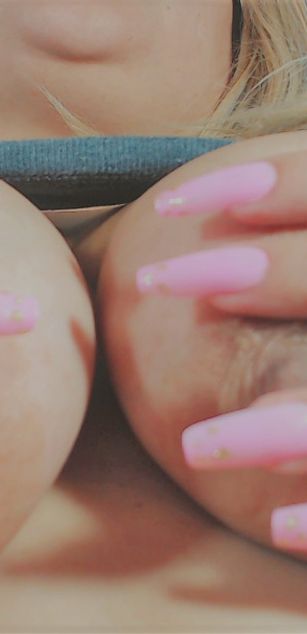 Model - Anne dirtytalk