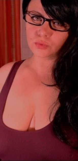 Model - JennyDeliss blowjob