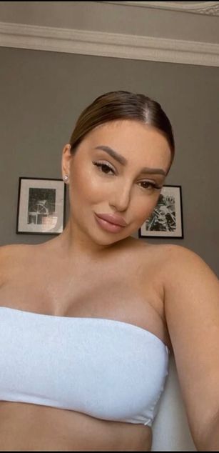 Model - AnnaSage blowjob