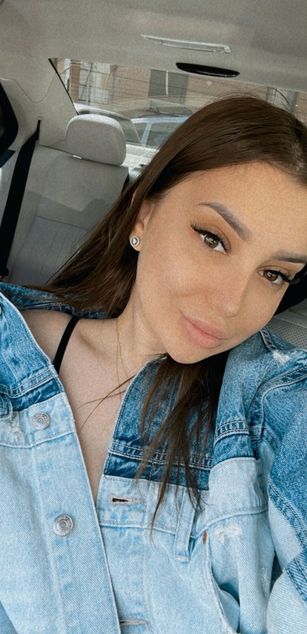 Model - AnnaSage blowjob