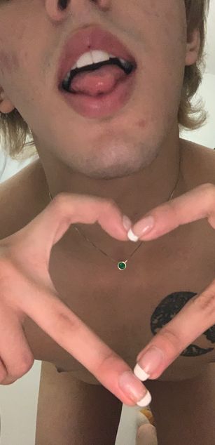 Model - Laden And Aroon toys