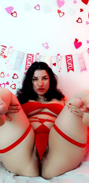 Model - Carmen Carmesi dirtytalk