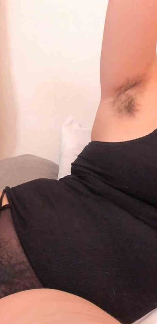 Model - Carmen Carmesi dirtytalk