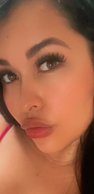 Model - LALUCEROOFICIAL milf