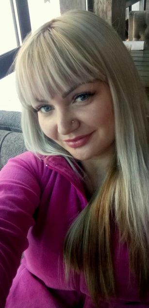 Model - Yanafavorite 2