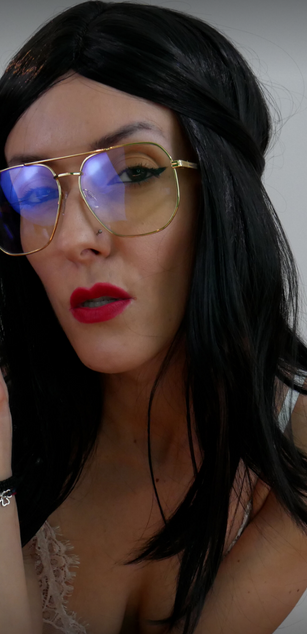 Model - Clara Domme femdom