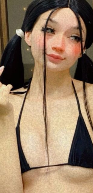 Model - Ms.Pickles deepthroat