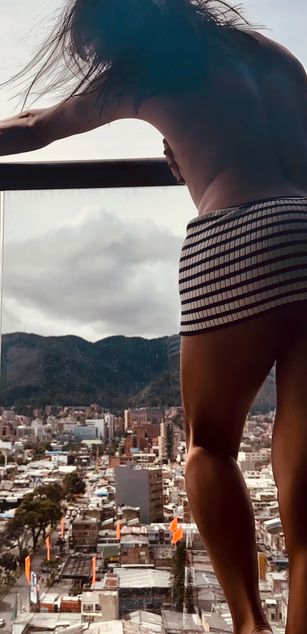 Model - Jenna Drako cum