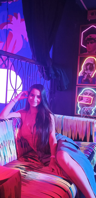 Model - Valen Hops deepthroat