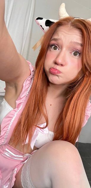 Model - Sonya blowjob