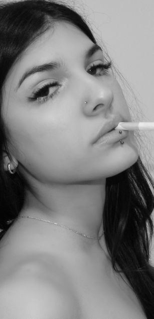 Model - LucyPurple sexy