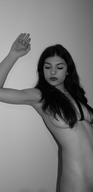 Model - LucyPurple sexy