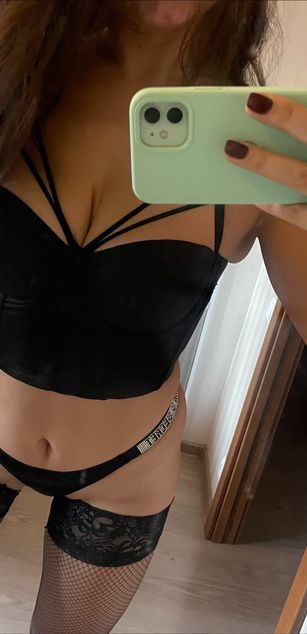 Model - Vlada blowjob