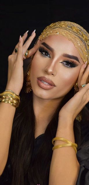 Model - Aly Queen bigtits