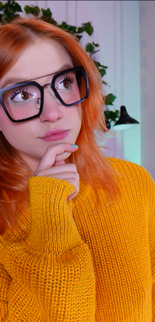 Model - Sonya blowjob