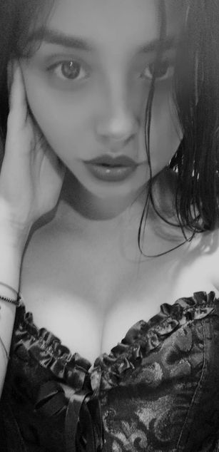 Model - Shannon girl