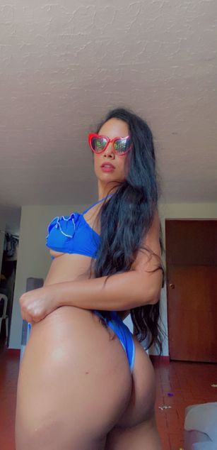 Model - AnnaKroes ass