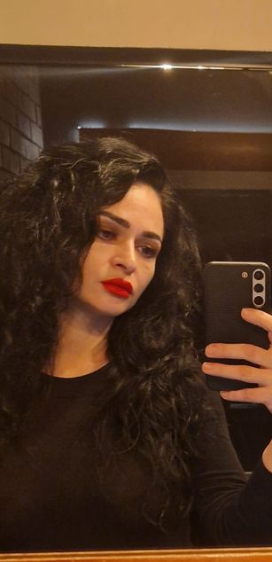 Model - Desdemona blowjob