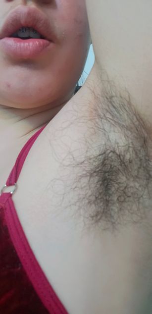 Model - Carmen Carmesi dirtytalk