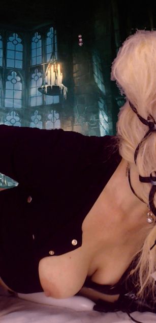 Model - LeilaHot69 ass