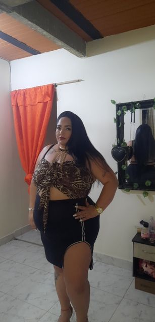 Model - Anyrebels curvy