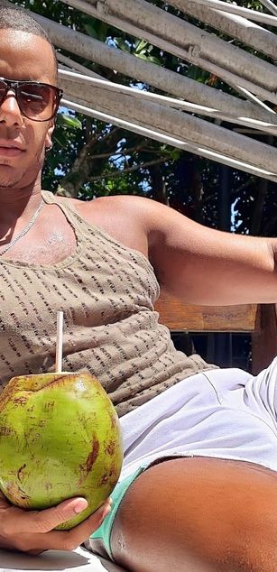 Model - Fernando Ferraz nipples