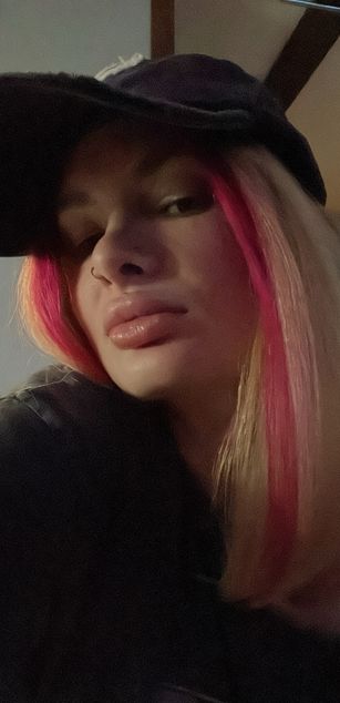 Model - Miss Sonya findom