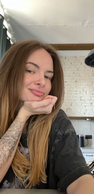 Model - Miss Sonya findom