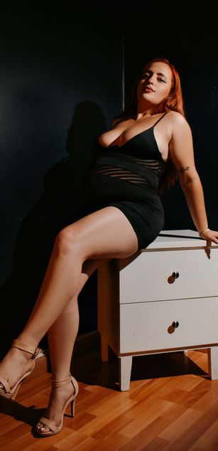 Model - Susan Miller curvy