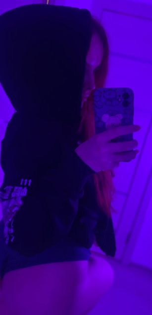 Model - Alisia Cherrey fetish