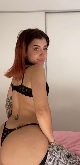 Model - BabeGoth blowjob