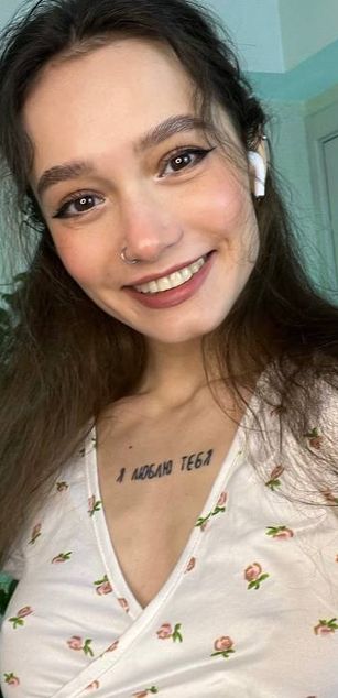 Model - Lou dirtytalk