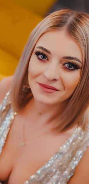 Model - AlicePirs heels