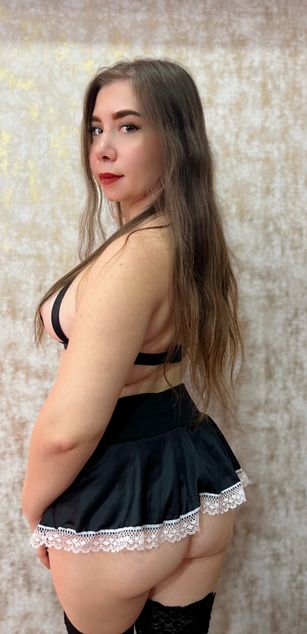 Model - CelesteFerri deepthroat