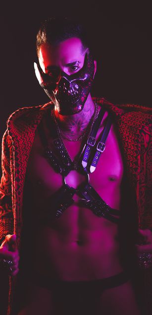 Model - Donovan feet