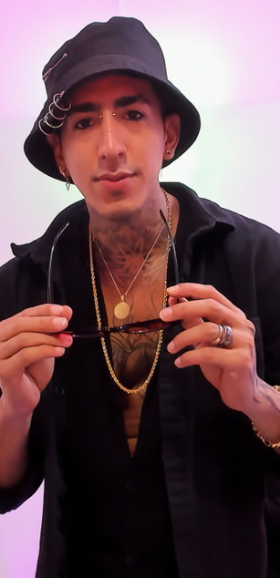 Model - Donovan feet