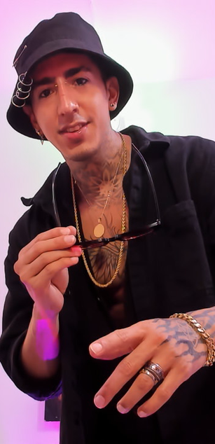 Model - Donovan feet