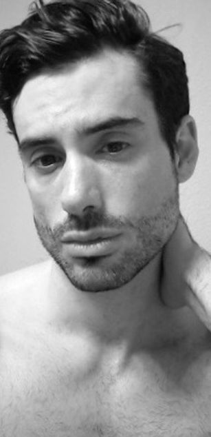 Model - Taryn Holz ass