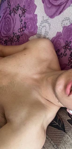 Model - sexstivelove young