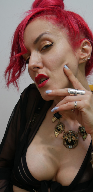 Model - Clara Domme femdom