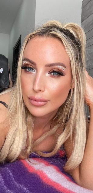 Model - Missy_matrix dirtytalk