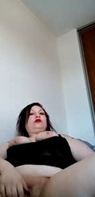 Model - Megan Creamzz sexy