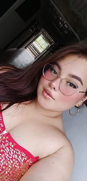 Model - AliceeGreenn deepthroat