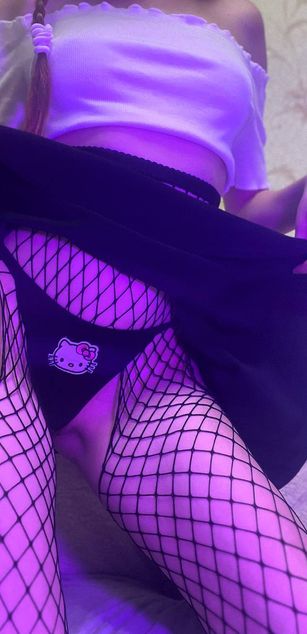 Model - Pretty Betty deepthroat