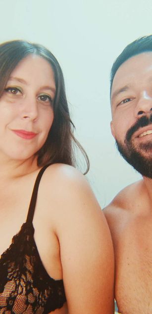 Model - Free Love Couple hairy